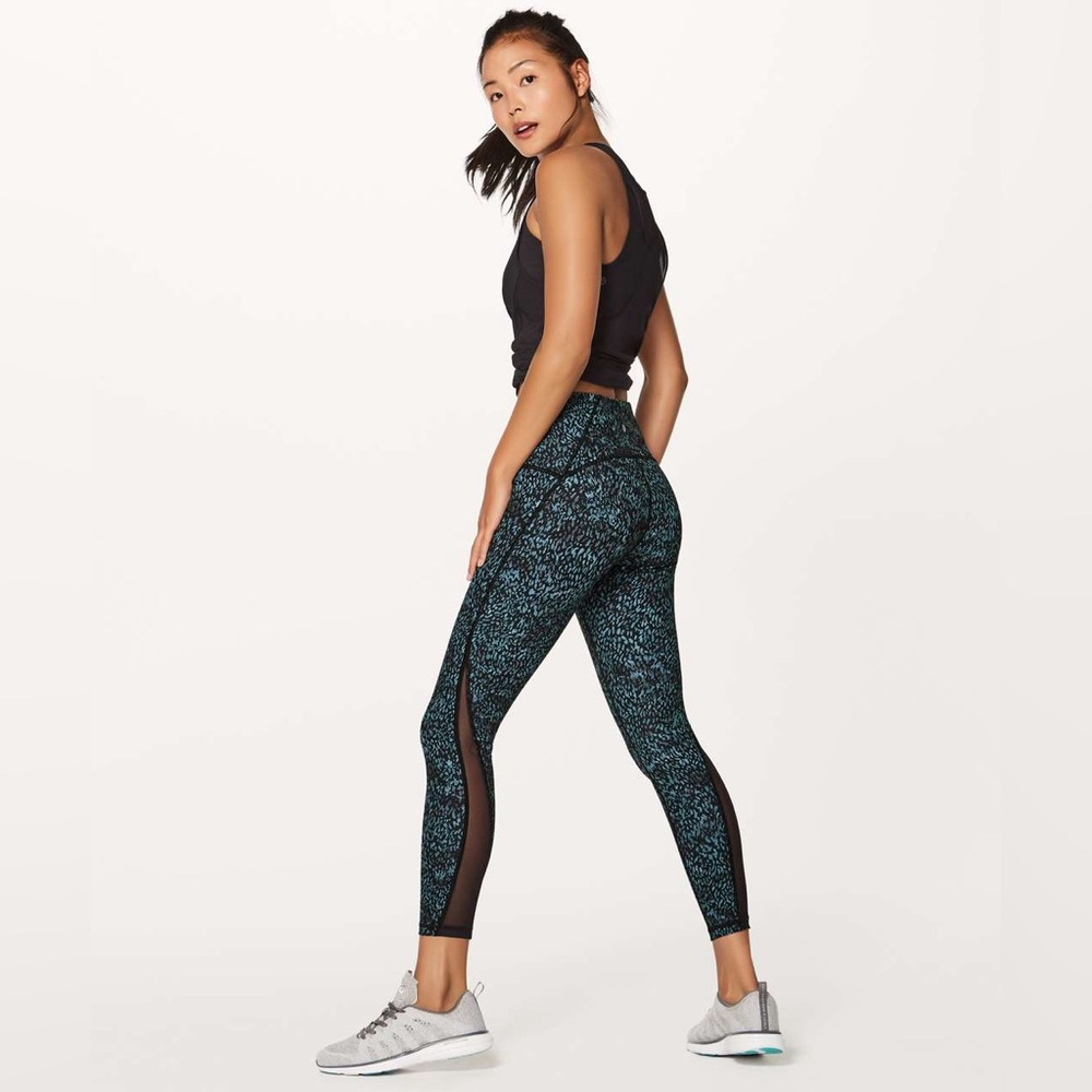 Lululemon Train Times 7/8 Pant 25” Illuminate Multi Black / Black Green Size 4